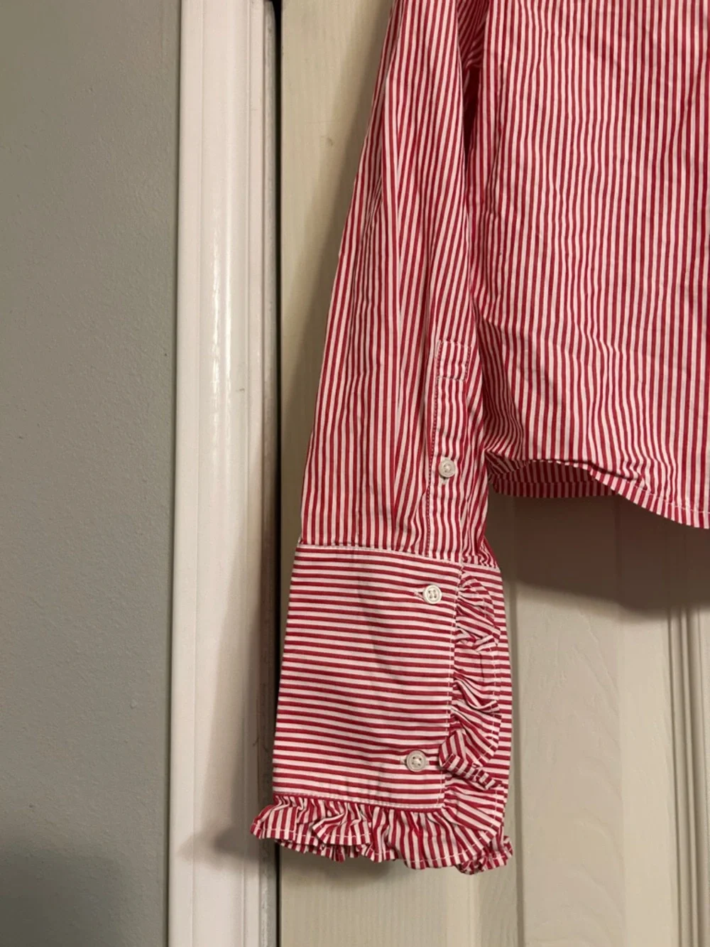 LiKe❤️for $10 off🍎 J Crew red stripe regenerative cotton crop ruffle shirt